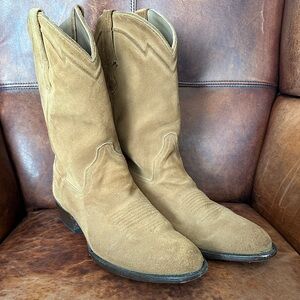 Cuero Tan Cowboy Boots